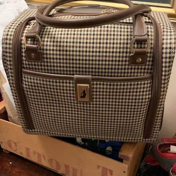 London Fog Bags Oxford Hyperlight 5 Wheeled Underseat Bag Poshmark